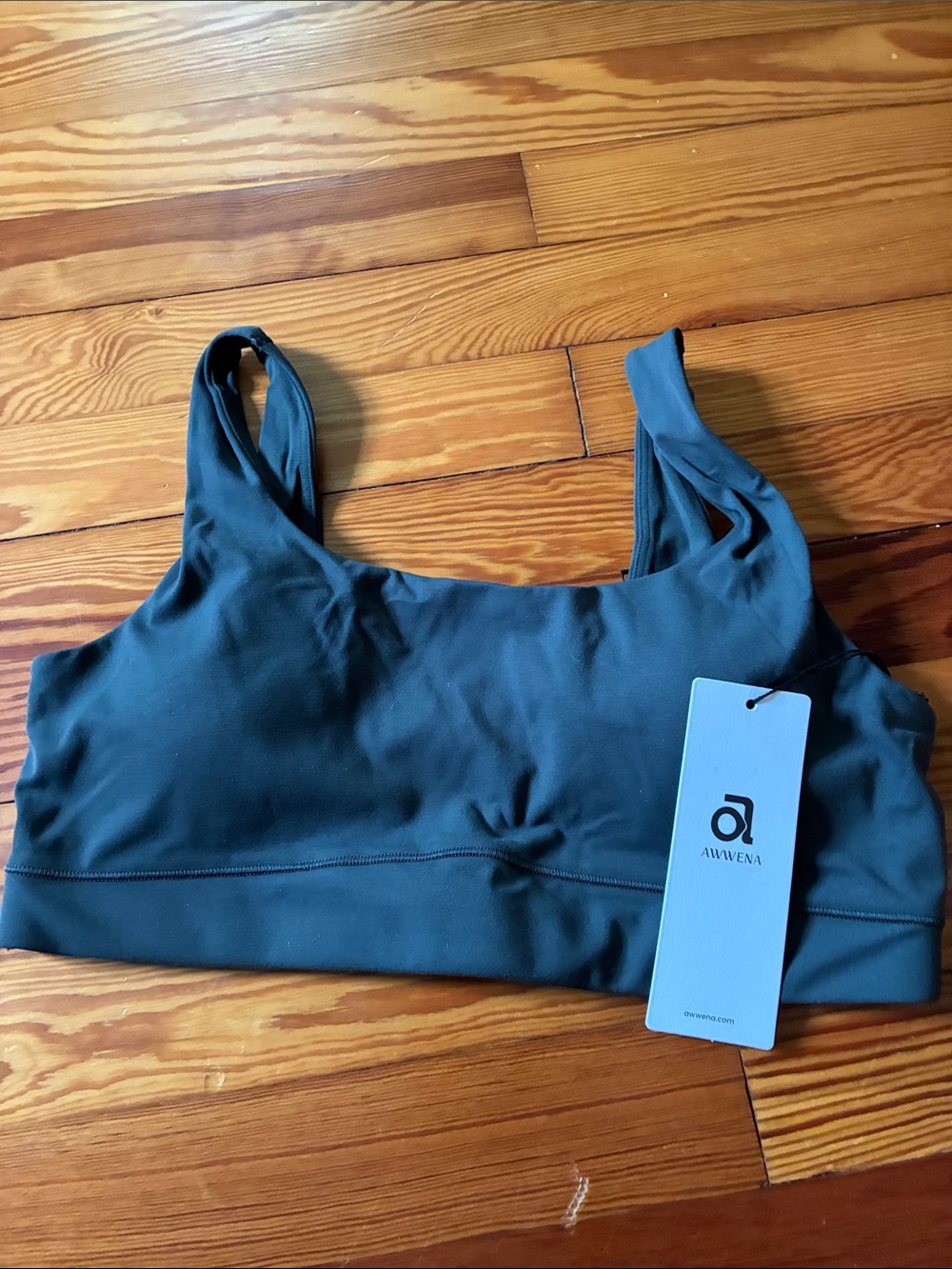 Women's Scoop Neck Sports Bra in Grey